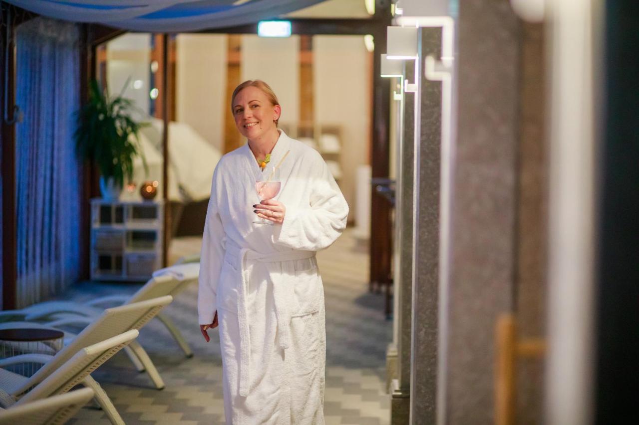 Von Rosen Spa (Adults Only) Maetaguse Exterior photo